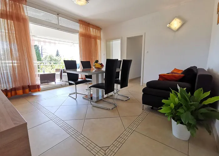 Appartamento By The Sea Dramalj, - 22500